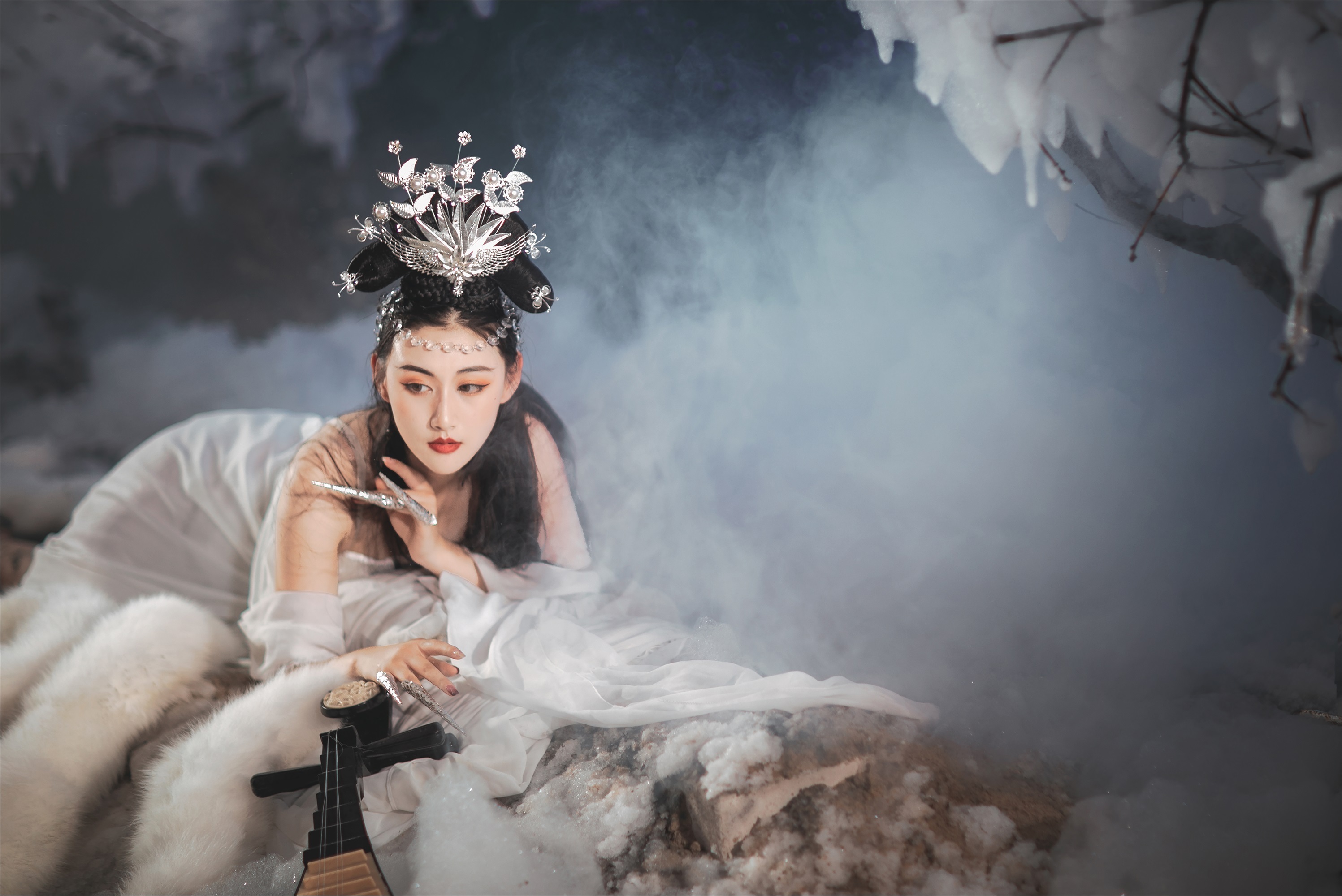 YITUYU 艺图语 2021.07.21 九尾白狐 刺猬&惠子